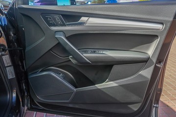 https://vehicle-cdn.autoleague.cloud/32225_81010075_16.jpg