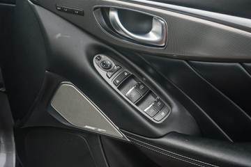https://vehicle-cdn.autoleague.cloud/32225_81010077_12.jpg