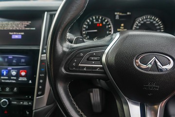 https://vehicle-cdn.autoleague.cloud/32225_81010077_15.jpg