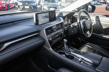https://vehicle-cdn.autoleague.cloud/32225_81010087_10.jpg
