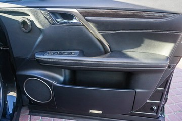 https://vehicle-cdn.autoleague.cloud/32225_81010087_14.jpg
