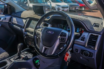 https://vehicle-cdn.autoleague.cloud/32225_81010088_13.jpg