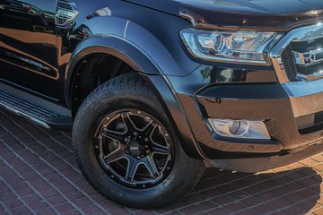 https://vehicle-cdn.autoleague.cloud/32225_81010088_2.jpg