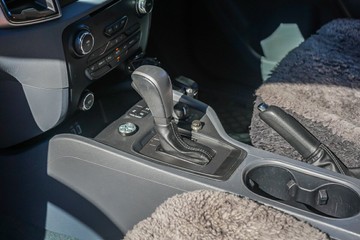 https://vehicle-cdn.autoleague.cloud/32225_81010088_22.jpg