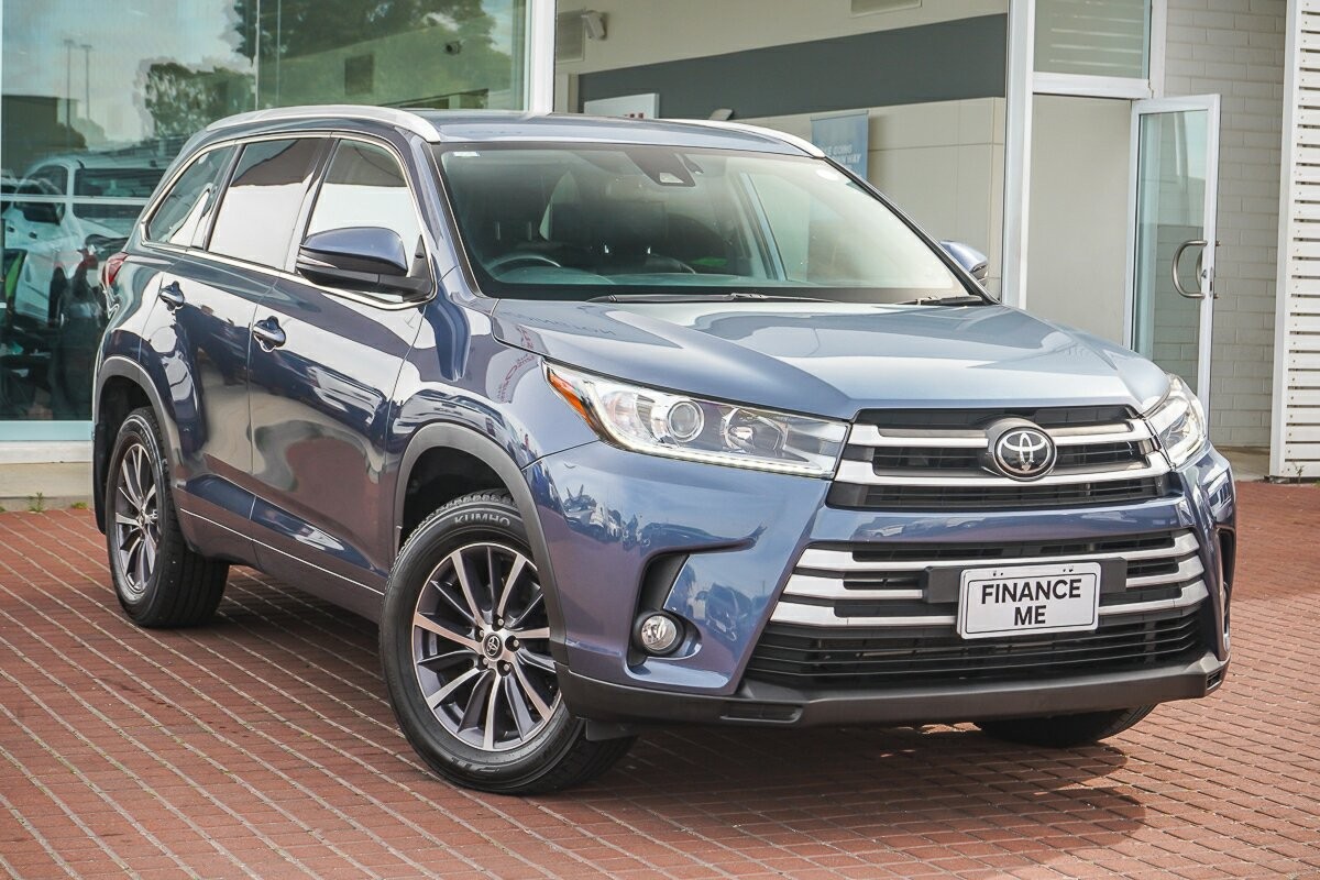 Toyota Kluger image 1