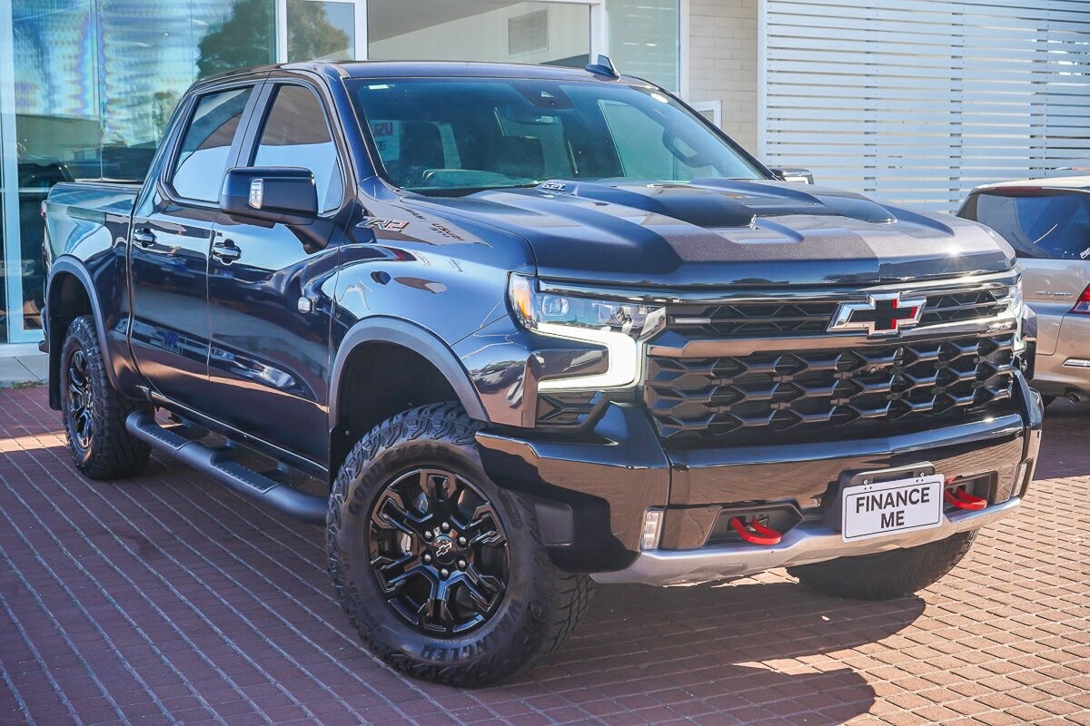 Chevrolet Silverado image 1