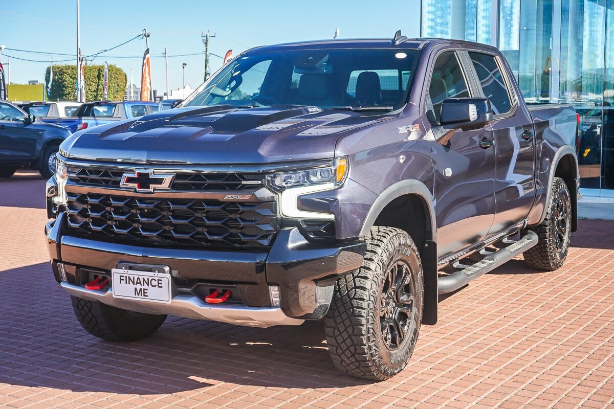 Chevrolet Silverado image 4