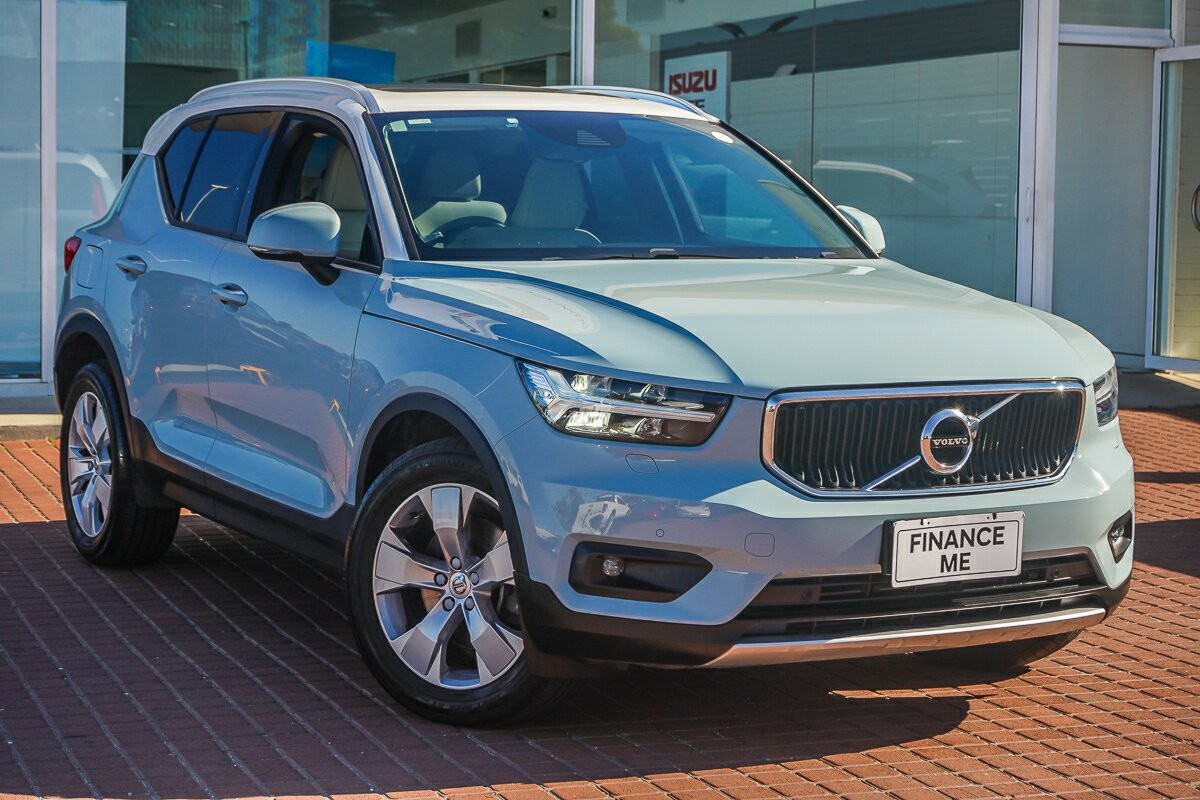 Volvo Xc40 image 1