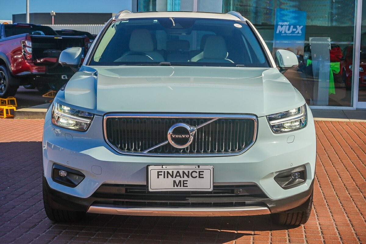Volvo Xc40 image 3