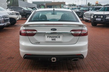 https://vehicle-cdn.autoleague.cloud/32225_81010112_7.jpg