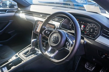 https://vehicle-cdn.autoleague.cloud/32225_81010113_13.jpg