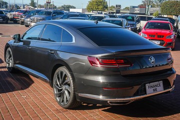 https://vehicle-cdn.autoleague.cloud/32225_81010113_6.jpg