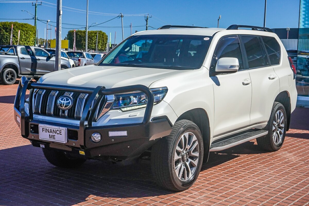 Toyota Landcruiser Prado image 4