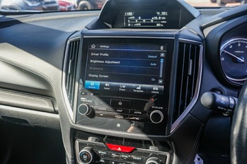 https://vehicle-cdn.autoleague.cloud/32225_81010130_16.jpg