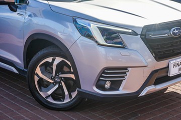 https://vehicle-cdn.autoleague.cloud/32225_81010130_2.jpg