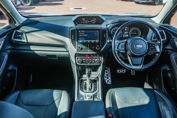https://vehicle-cdn.autoleague.cloud/32225_81010130_9.jpg