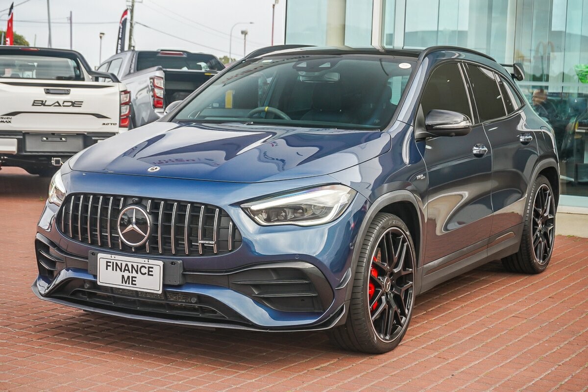 Mercedes Benz Gla-class image 4