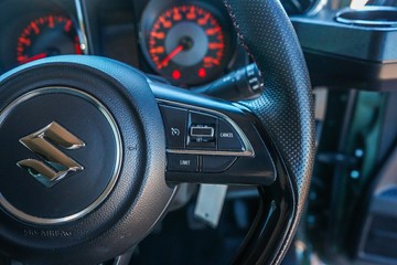 https://vehicle-cdn.autoleague.cloud/32225_81010133_11.jpg