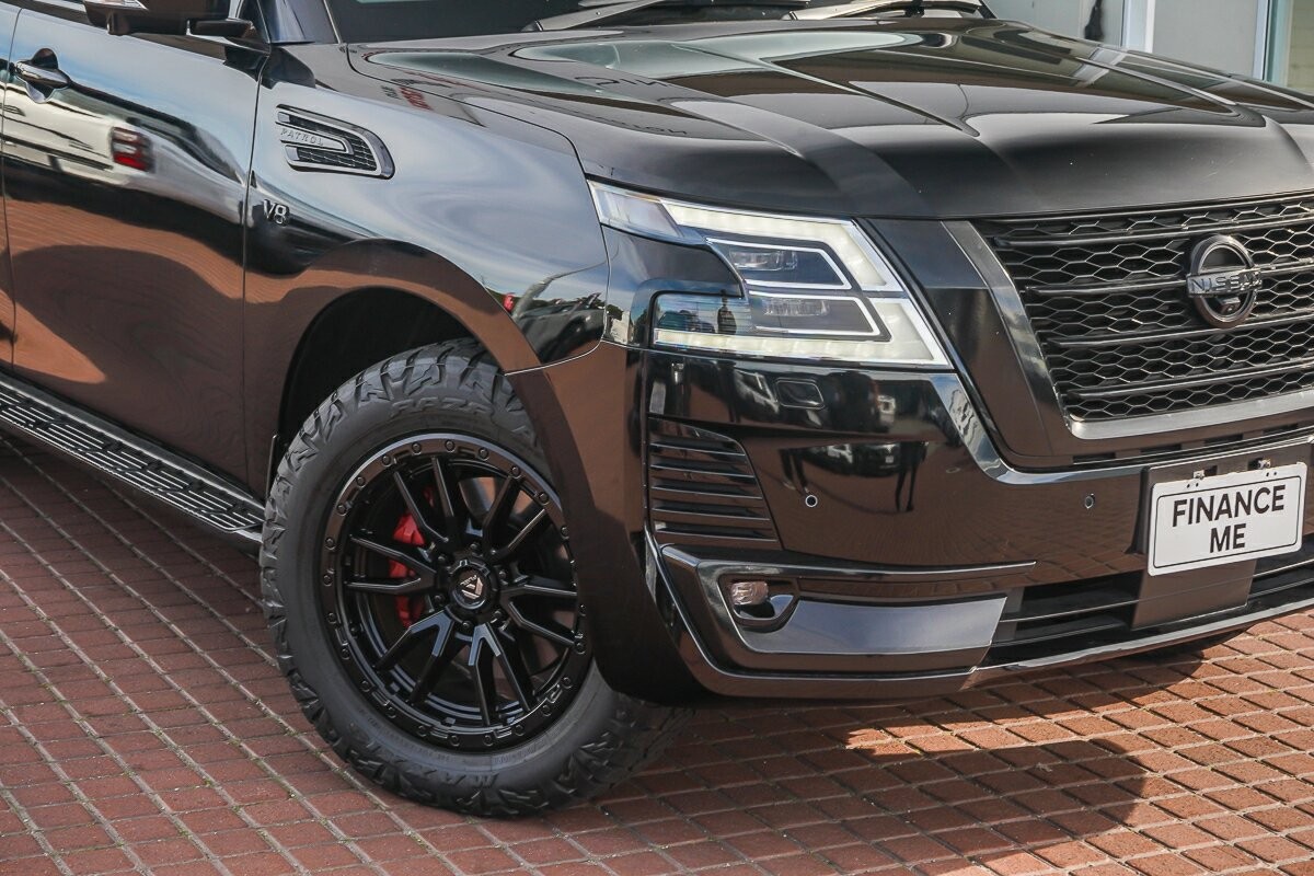 Nissan Patrol image 2
