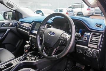 https://vehicle-cdn.autoleague.cloud/32225_81010142_13.jpg
