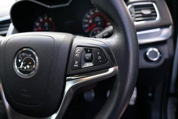 https://vehicle-cdn.autoleague.cloud/32225_81010143_10.jpg