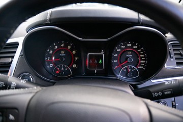 https://vehicle-cdn.autoleague.cloud/32225_81010143_12.jpg