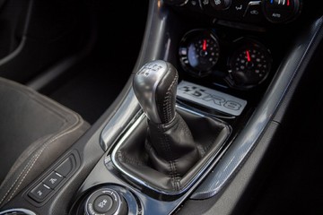 https://vehicle-cdn.autoleague.cloud/32225_81010143_14.jpg