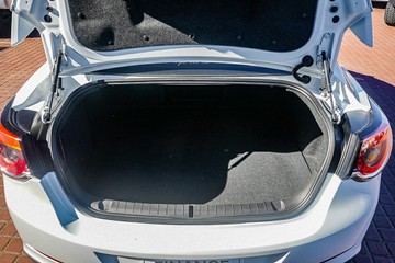 https://vehicle-cdn.autoleague.cloud/32225_81010143_18.jpg