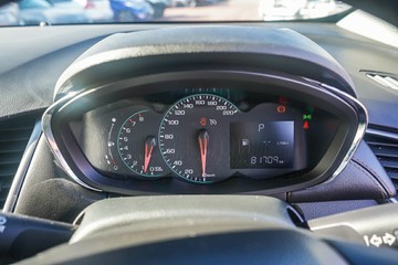 https://vehicle-cdn.autoleague.cloud/32225_81010145_16.jpg