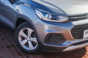 https://vehicle-cdn.autoleague.cloud/32225_81010145_2.jpg