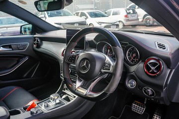 https://vehicle-cdn.autoleague.cloud/32225_81010155_13.jpg