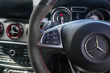 https://vehicle-cdn.autoleague.cloud/32225_81010155_15.jpg