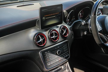 https://vehicle-cdn.autoleague.cloud/32225_81010155_21.jpg