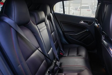 https://vehicle-cdn.autoleague.cloud/32225_81010155_9.jpg