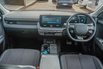 https://vehicle-cdn.autoleague.cloud/32225_81010173_10.jpg
