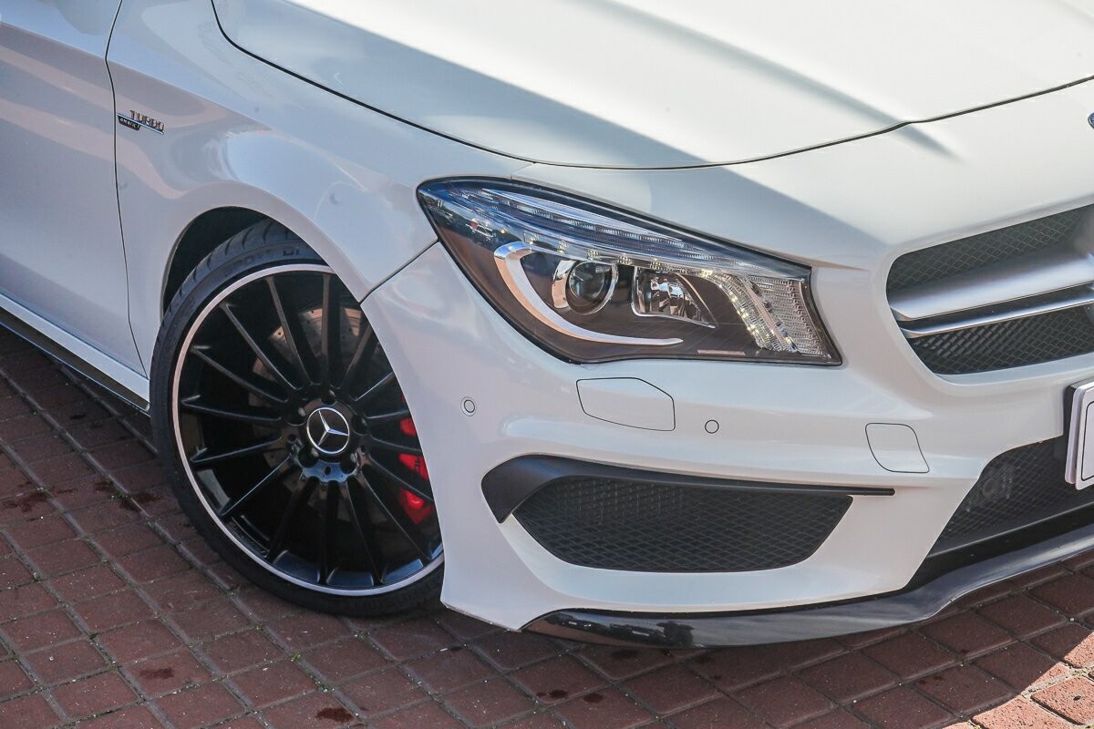 Mercedes Benz Cla-class image 2