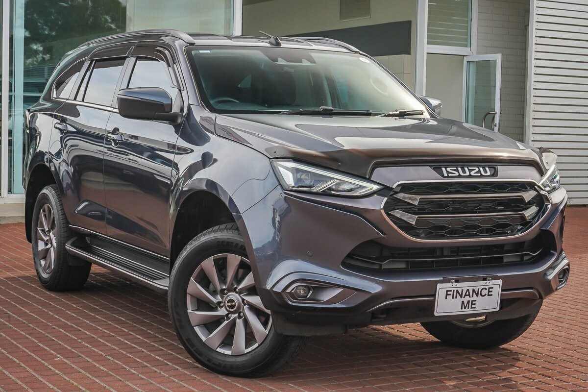 Isuzu Mu-x image 1