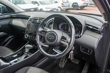 https://vehicle-cdn.autoleague.cloud/32225_81010183_13.jpg