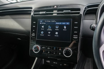 https://vehicle-cdn.autoleague.cloud/32225_81010183_17.jpg