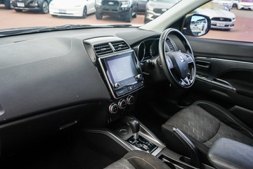 https://vehicle-cdn.autoleague.cloud/32225_81010184_20.jpg