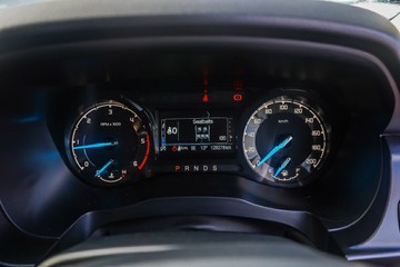 https://vehicle-cdn.autoleague.cloud/32225_81010194_14.jpg
