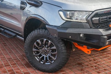 https://vehicle-cdn.autoleague.cloud/32225_81010194_2.jpg