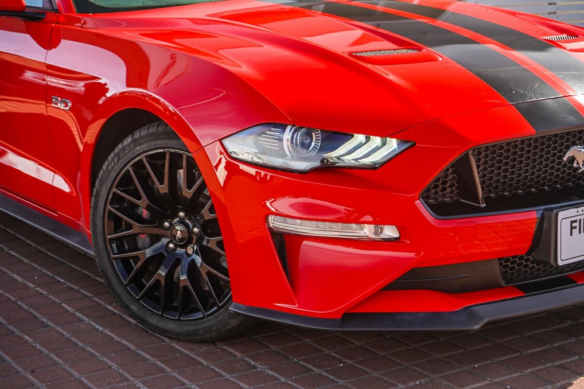 Ford Mustang image 2