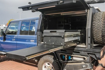 https://vehicle-cdn.autoleague.cloud/32225_81010202_21.jpg