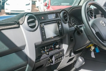https://vehicle-cdn.autoleague.cloud/32225_81010202_27.jpg
