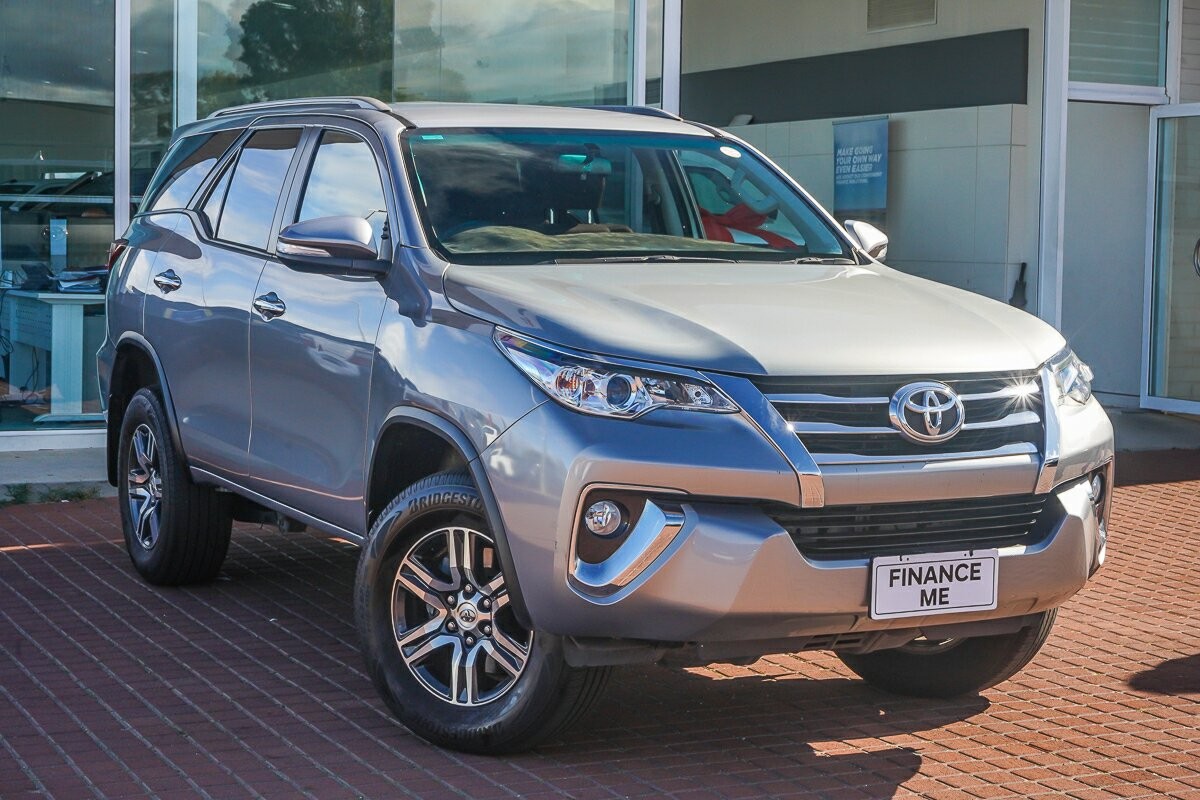 Toyota Fortuner image 1