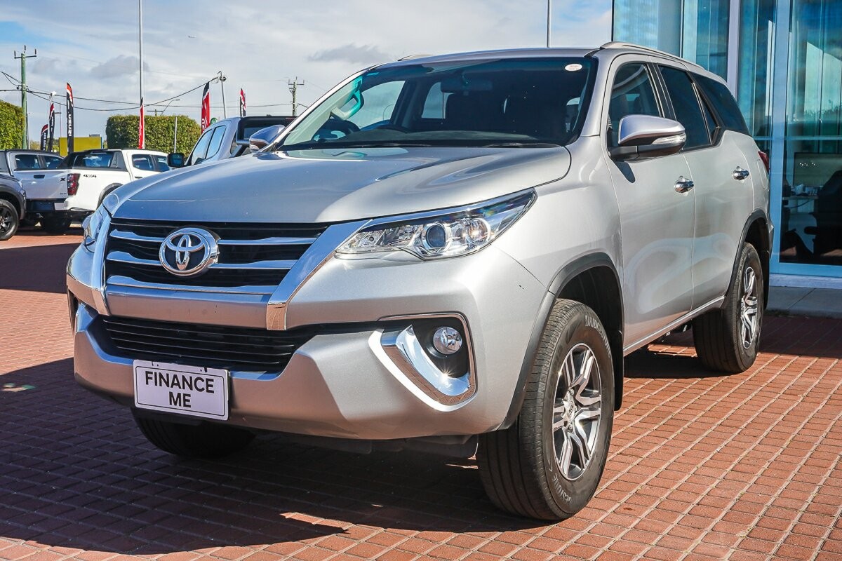 Toyota Fortuner image 4