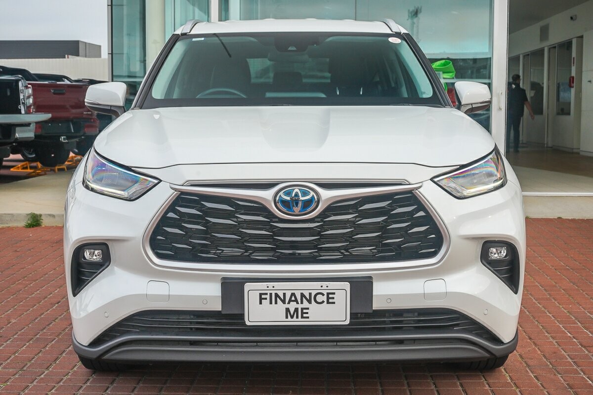 Toyota Kluger image 3