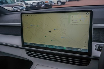 https://vehicle-cdn.autoleague.cloud/32225_81010219_17.jpg