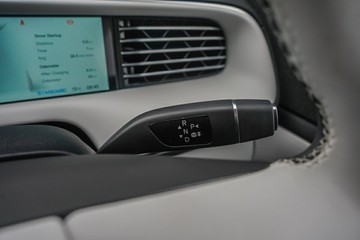 https://vehicle-cdn.autoleague.cloud/32225_81010219_18.jpg